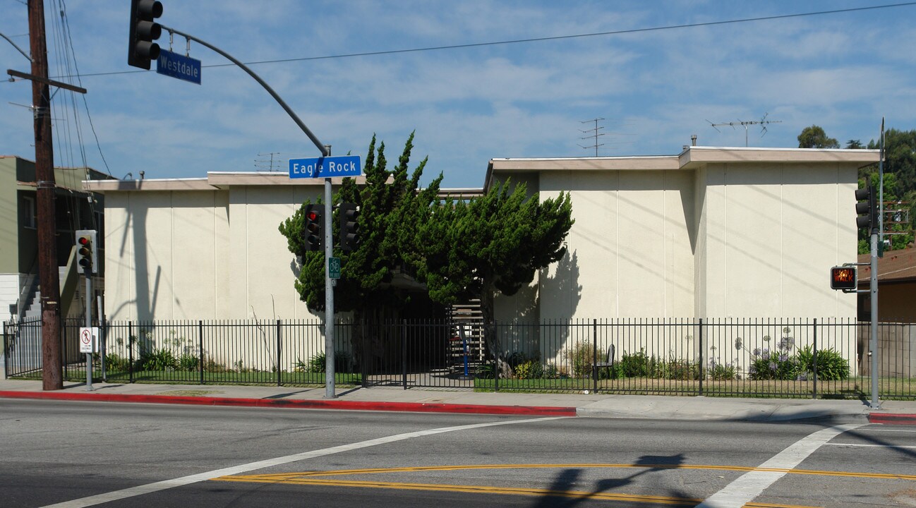 4675 Eagle Rock Blvd in Los Angeles, CA - Building Photo