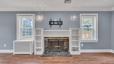 4003 N Glebe Rd in Arlington, VA - Building Photo - Building Photo