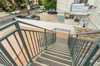 4708 Orion Ave in Los Angeles, CA - Building Photo - Building Photo