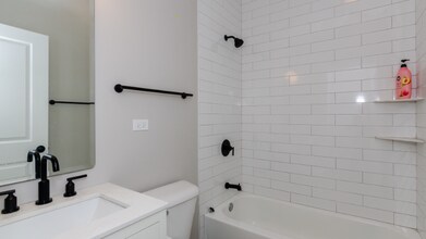 1933 S May St in Chicago, IL - Building Photo - Building Photo
