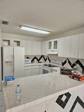 8851 NW 119th St in Hialeah, FL - Building Photo - Building Photo