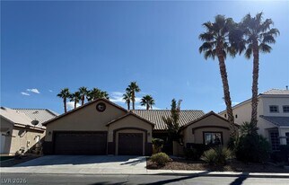 693 Kentons Run Ave in Henderson, NV - Building Photo