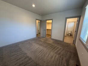 51304 Nash Ct in La Pine, OR - Foto de edificio - Building Photo