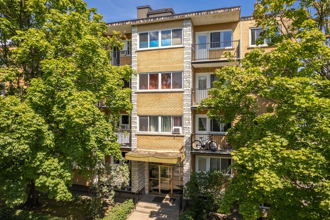 2605 Des Trinitaires Boul