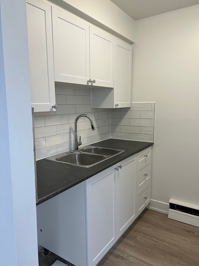 property at 21 Stirling Ave S