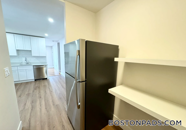 72 Belden St in Boston, MA - Building Photo - Building Photo