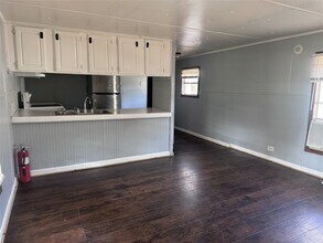 422 Westchase St in Montgomery, TX - Foto de edificio - Building Photo