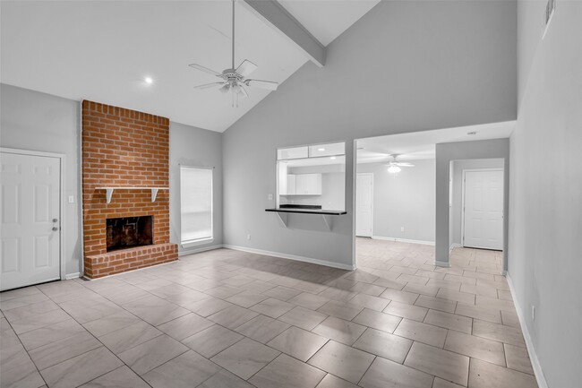 4407 Hickory Grove Dr in Houston, TX - Building Photo - Building Photo