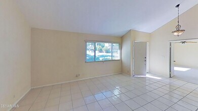 205 Larkhill St in Thousand Oaks, CA - Building Photo - Building Photo