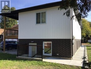 1479 Westcott Rd in Windsor, ON - Building Photo - Building Photo