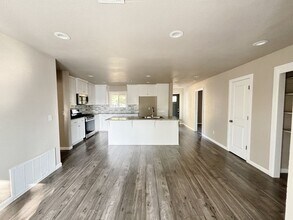 1009 Wesley Dr in Broken Arrow, OK - Building Photo - Building Photo