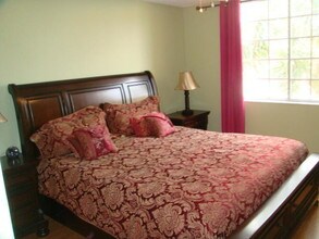 1733 Village Blvd-Unit -207 in West Palm Beach, FL - Building Photo - Building Photo