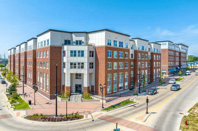 The Banks Student Living in Coralville, IA - Foto de edificio - Building Photo