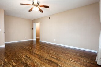 7875 Handel Way in San Diego, CA - Building Photo - Building Photo