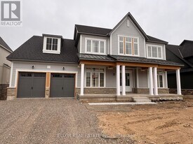 92 Pearsall Pl in Oro-Medonte, ON - Building Photo