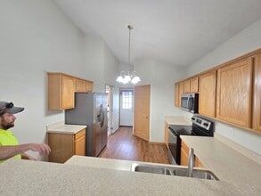 5494 Lanterns Way in Orient, OH - Building Photo - Building Photo