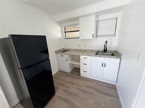 4042 Boulder Dr in New Port Richey, FL - Building Photo - Building Photo