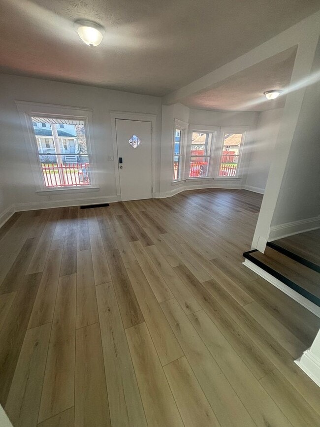 10523 Helena Ave in Cleveland, OH - Building Photo - Building Photo