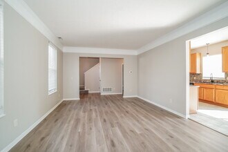 7175 Normanton Dr in New Albany, OH - Foto de edificio - Building Photo
