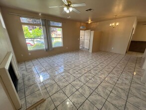1122 N Belmont St in Porterville, CA - Building Photo - Building Photo