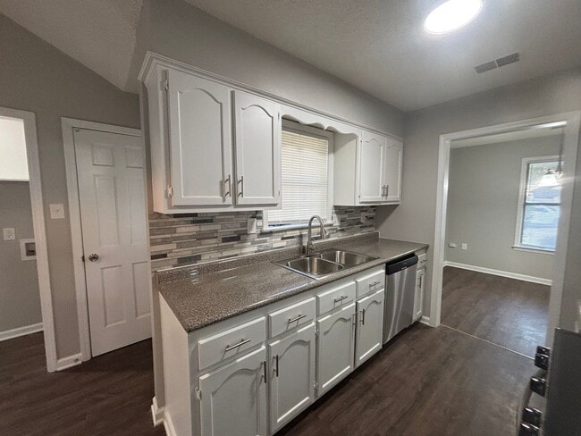 6333 Green Grove Dr in Memphis, TN - Building Photo - Building Photo