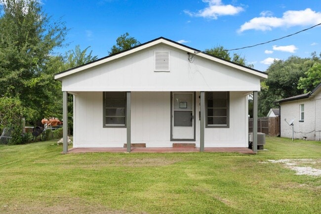 property at 610 Mcnabb St