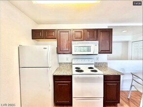 5150 S Jones Blvd in Las Vegas, NV - Building Photo - Building Photo