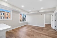 2820 W Diamond St - 6