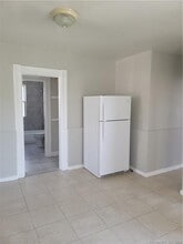 168 Lloyd St in New Haven, CT - Building Photo - Building Photo