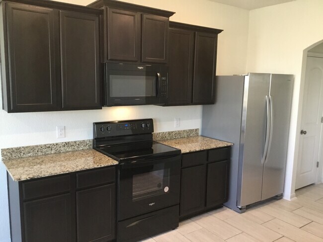 1657 Amy Dr in Kyle, TX - Building Photo - Building Photo