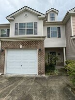 900 Canyon Oak Loop in Richmond Hill, GA - Building Photo