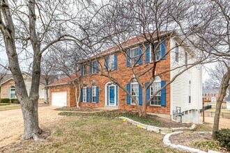 600 Arbor Gln Ct in Ballwin, MO - Building Photo - Building Photo