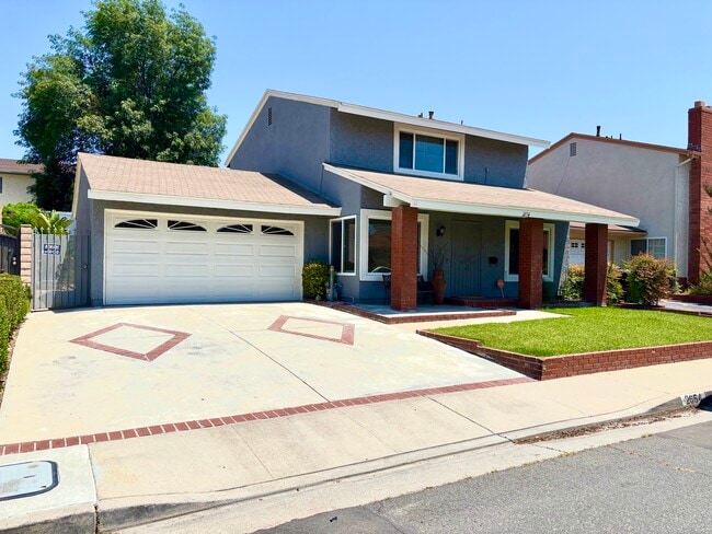 property at 2654 Hillsborough Pl