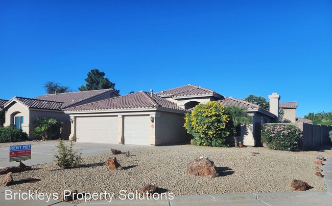 866 N Abilene Dr in Gilbert, AZ - Foto de edificio - Building Photo