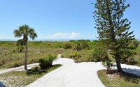 460 Beach Rd in Sarasota, FL - Foto de edificio - Building Photo