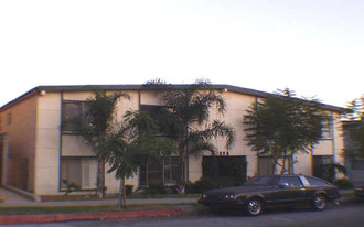 276 S Sierra Madre Blvd Apartments