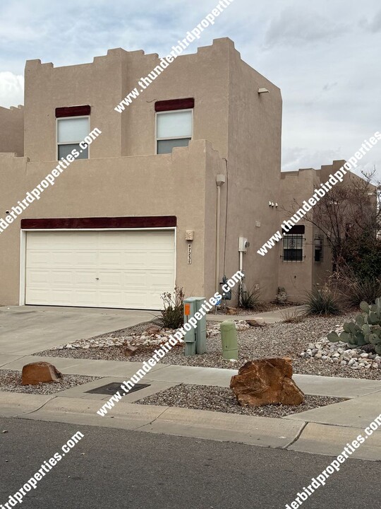 4723 Spanish Sun Ave NE in Albuquerque, NM - Building Photo