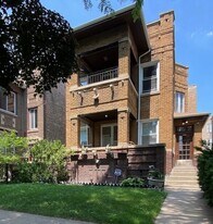 1318 W Arthur Ave, Unit 2 in Chicago, IL - Building Photo
