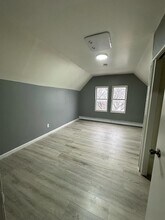 46 Woodlawn Ave in Jersey City, NJ - Foto de edificio - Building Photo