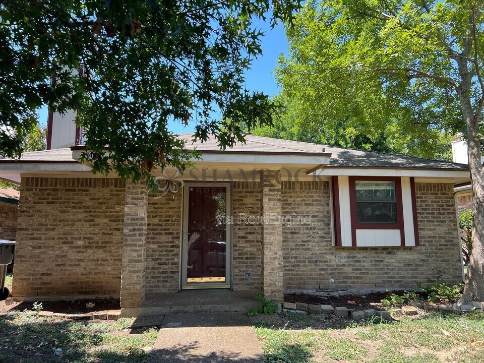 1417 Chapel Downs in Waco, TX - Building Photo