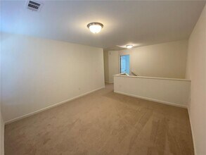 1490 Avalon Creek Rd in Sugar Hill, GA - Building Photo - Building Photo