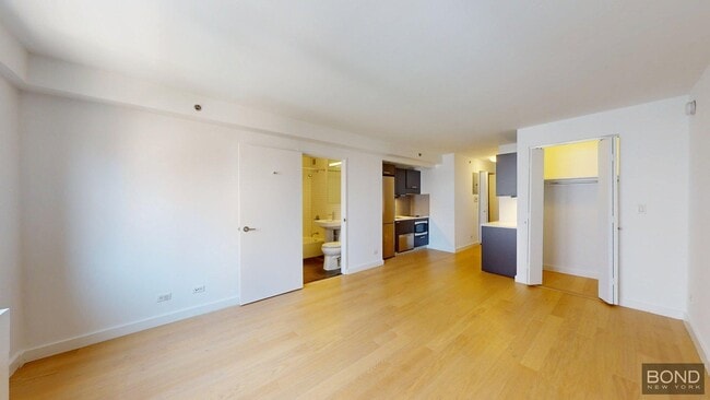 property at 222 E 39th St