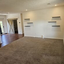 99 Ivy Overlook Rd in Marshall, NC - Building Photo - Building Photo