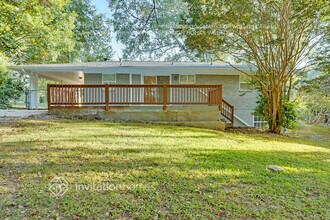 5881 Lanier Blvd NW in Norcross, GA - Building Photo - Building Photo