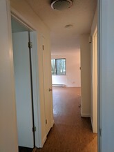 410 SE 19th Ave, Unit 2 in Portland, OR - Building Photo - Building Photo