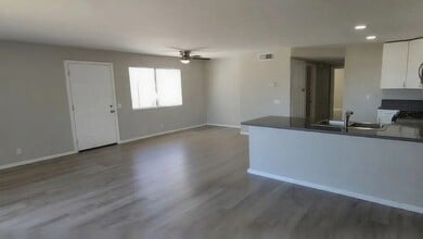 68180 Cll Las Tiendas in Desert Hot Springs, CA - Building Photo - Building Photo