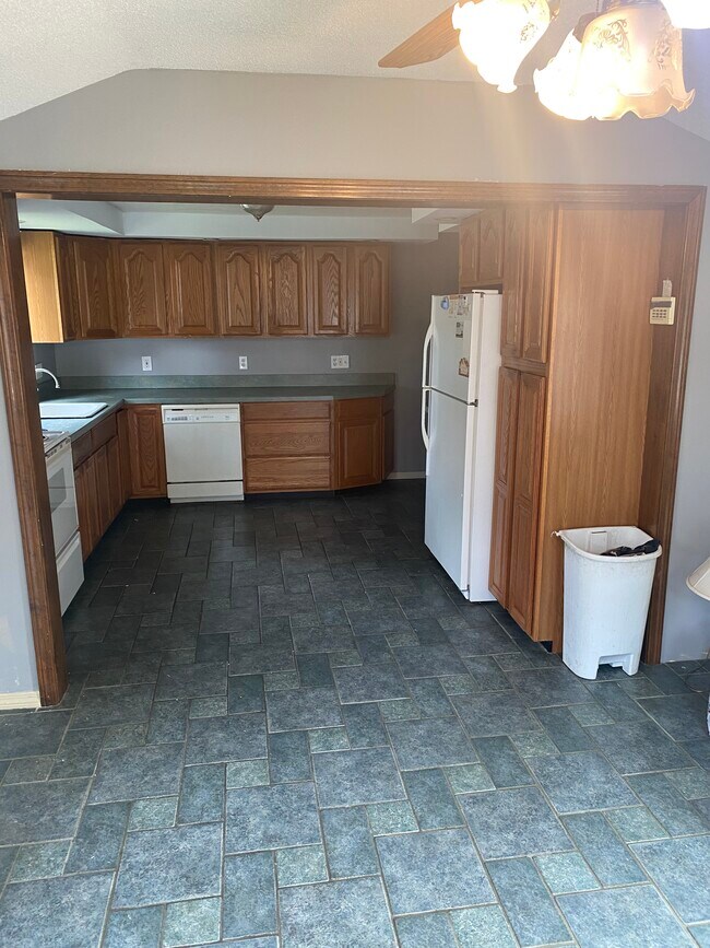 1418 Wilbraham Rd Rentals in Springfield, MA