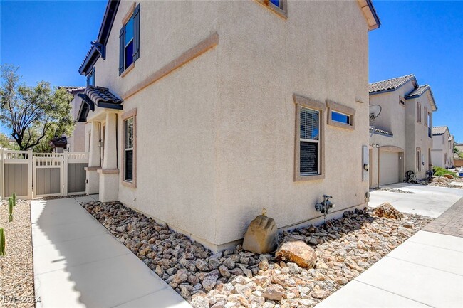 936 Wembly Hills Pl in Henderson, NV - Building Photo - Building Photo