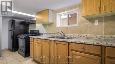 760 Aylmer Ave in Windsor, ON - Building Photo - Building Photo