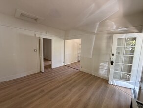 1528 Castillo St in Santa Barbara, CA - Building Photo - Building Photo